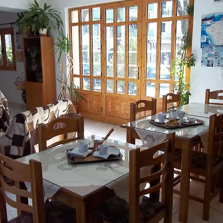 Epikoureios Apollon 3*