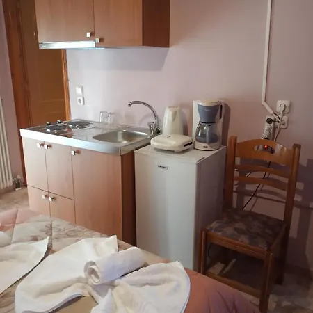 Epikoureios Apollon 3*