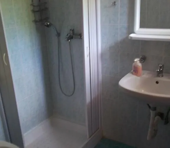 Pensionat Epikoureios Apollon 3*